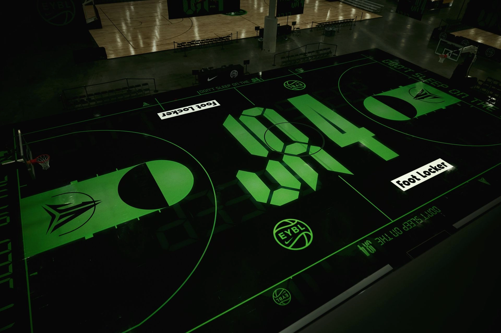 라스베이거스 EYBL 자 모란트 코트의 공식 전경