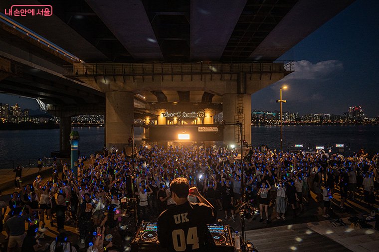 2026 한강페스티벌 무소음 DJ 파티