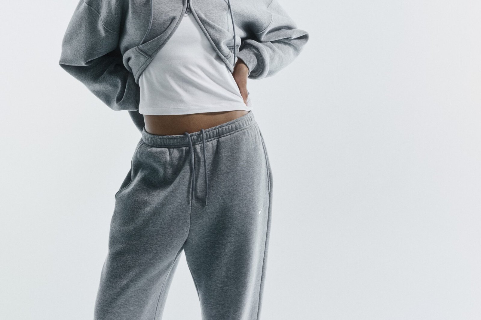 나이키 Studio Fleece 후디와 스웨트팬츠